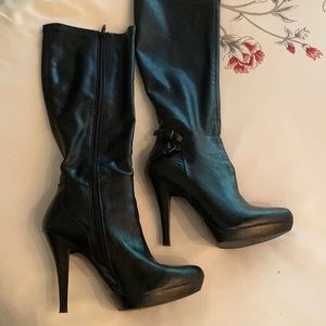 Nine West 7 1/2 M high heel boots